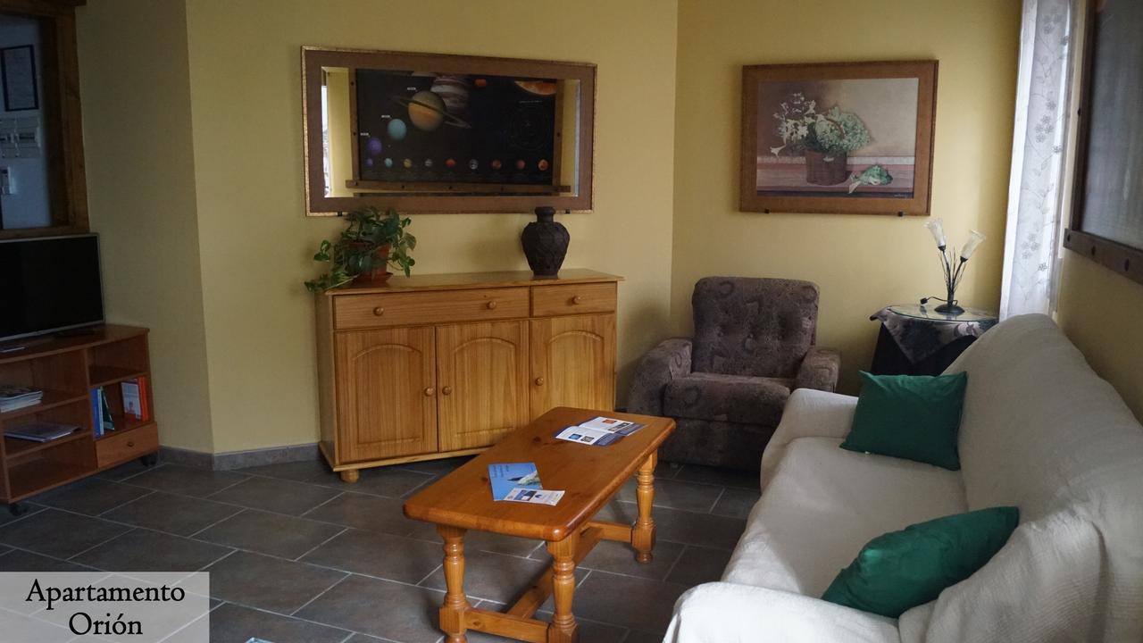 Apartamentos Estrellas De Monfraguee Torrejon el Rubio Luaran gambar